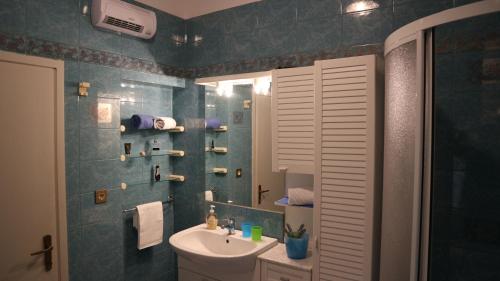 Kúpeľňa v ubytovaní Apartments Ines Komel