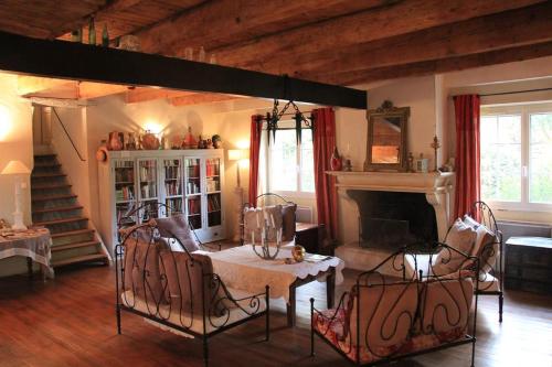 Gallery image of Bed and Breakfast Le Moulin De Champdurand in Suze-la-Rousse
