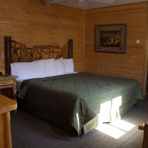 Ein Bett oder Betten in einem Zimmer der Unterkunft Georgetown Mountain Inn
