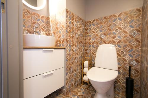 A bathroom at Sunny and compact apartment