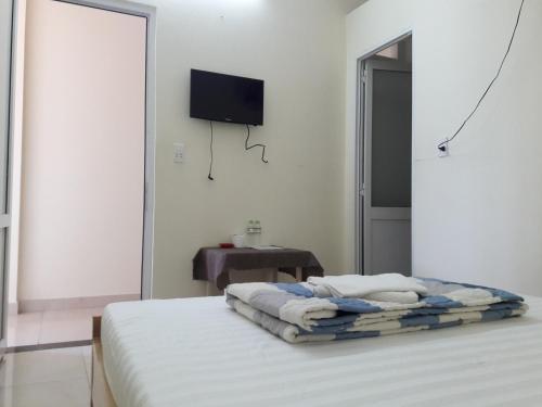 TV a/nebo společenská místnost v ubytování Motel Tuan Phuong