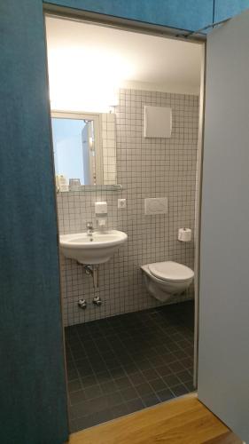 Koupelna v ubytování Jakob Kern Gästehaus im Stift Geras