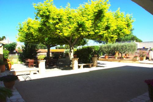 Φωτογραφία από το άλμπουμ του Le Mas de l'Amandier σε Saint-Saturnin-lès-Avignon