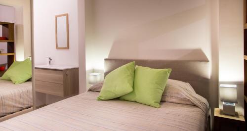 Ένα ή περισσότερα κρεβάτια σε δωμάτιο στο Valletta - Hastings Studios