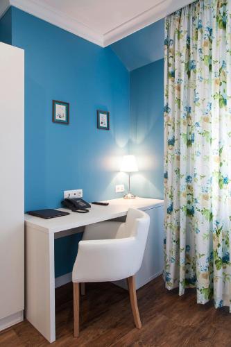 イーザーローンにあるHotel Engelbertのギャラリーの写真