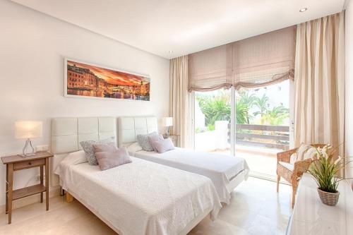 Gallery image of Hanami Alcazaba Beach Penthouse in Estepona