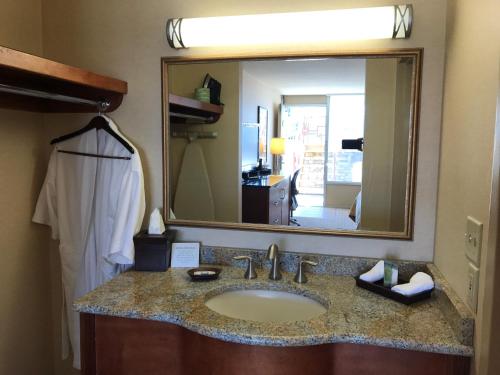 A bathroom at Norfolk Country Inn and Suites