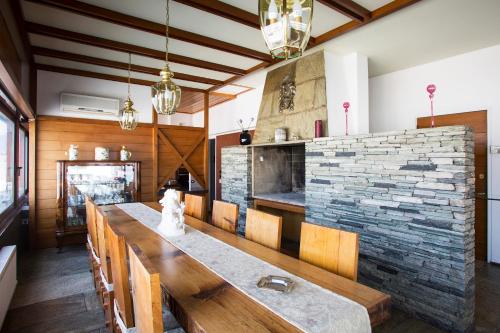 Exclusive Spacious Apartment with Expansive City Views - ST8