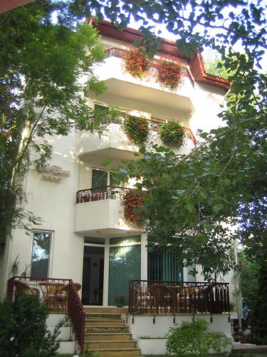 Gallery image of Vila Elena in Eforie Nord