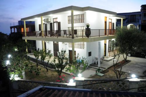 Photo de la galerie de l'établissement Guest House Smajlaga, à Ulcinj