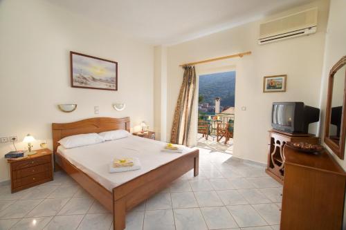 Gallery image of Boulevard Aetos Suites in Ayia Evfimia