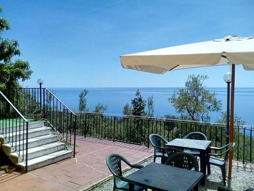 Gallery image of Perla del Levante Hostel in Framura