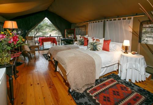 Gallery image of Chandelier Game Lodge in Oudtshoorn