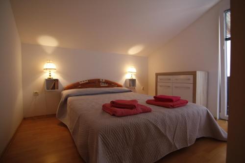 Apartment Ema