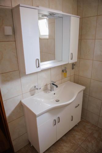 Apartment Ema