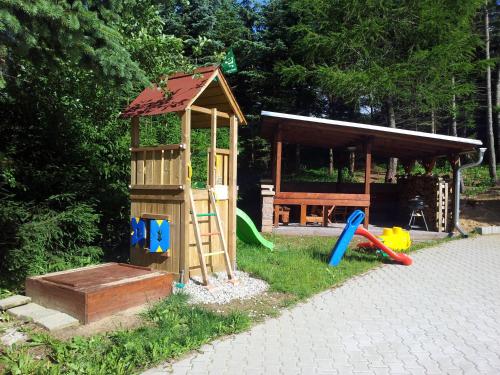 Herní místnost nebo prostor pro děti v ubytování Ferienhaus IVA - Klínovec