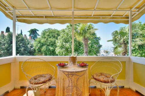 Sea View Boutique Apartman Villa Mediteran near Beach & Old Town