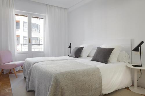 Larroka by FeelFree Rentals