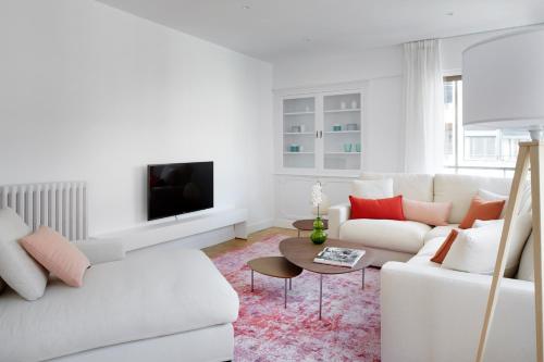 Larroka by FeelFree Rentals