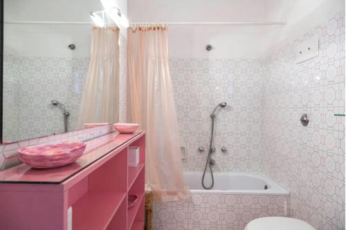 Ένα μπάνιο στο Bilocale Ginestre - Costa Smeralda