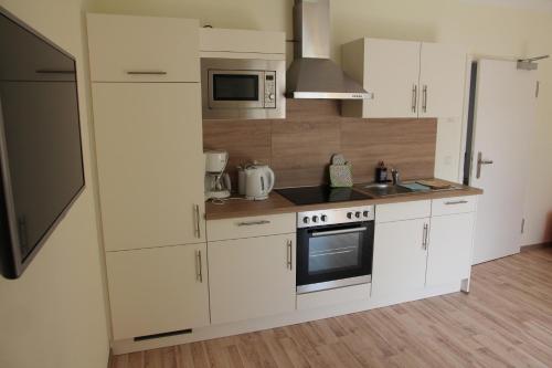 Dapur atau dapur kecil di Cafe Klering
