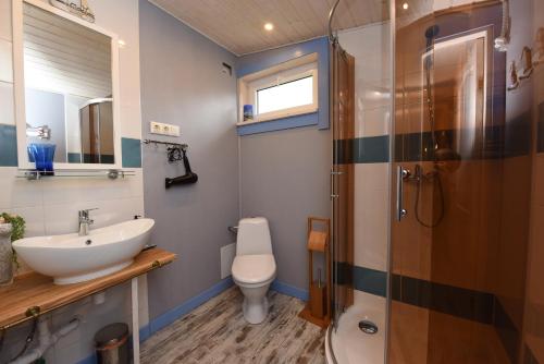 Phòng tắm tại Namelis poilsiui prie jūros