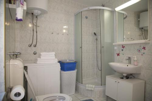 Apartment Pina