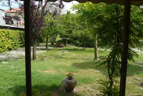 Jardín al aire libre en Cara Pace