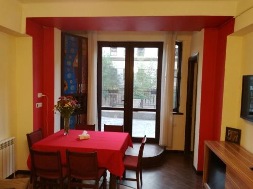  Yerevan center apartment 5A -  Room  picture :   Tea/Coffee maker    Minibar    Shower                           