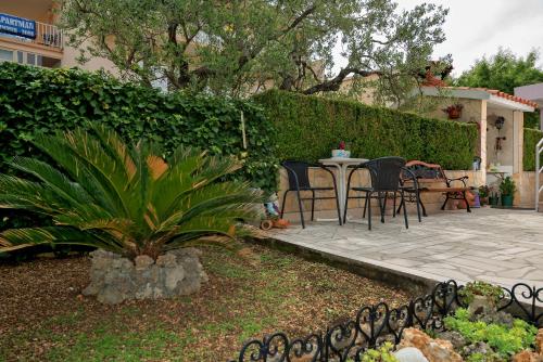 Gallery image of Apartments Villa Lilla in Baška Voda