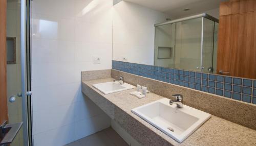 Koupelna v ubytování Américas Granada Hotel