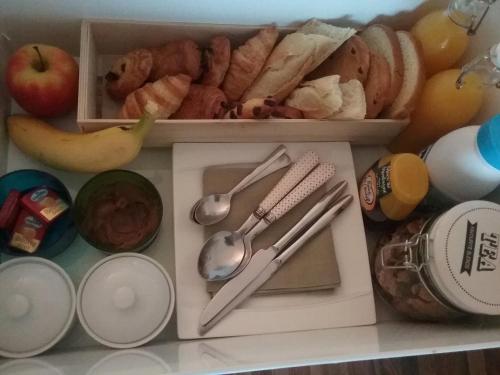 a drawer filled with different types of food at B&B Le verger in Échillais