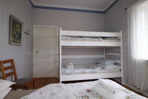 Karaby Gård tesisinde bir ranza yatağı veya ranza yatakları