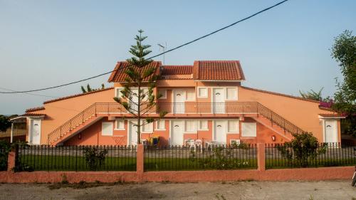 Gallery image of Paradise Studios in Svoronata