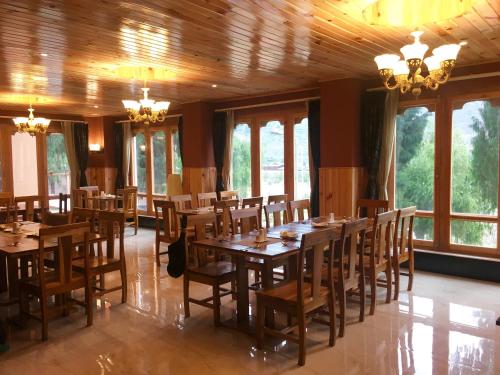 Restaurace v ubytování Hotel Khamsum