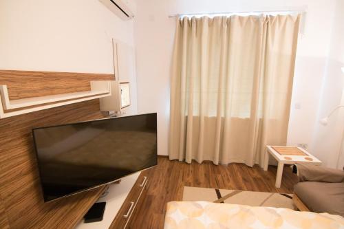 TV tai viihdekeskus majoituspaikassa Sunshine Sofia