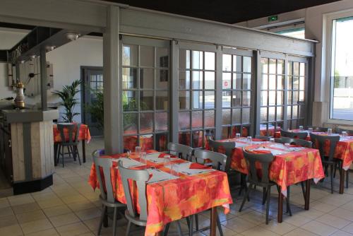 Εστιατόριο ή άλλο μέρος για φαγητό στο L Etoile d'Argent
