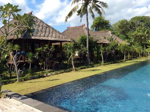 Poolen vid eller i närheten av Sunset Villa Lembongan