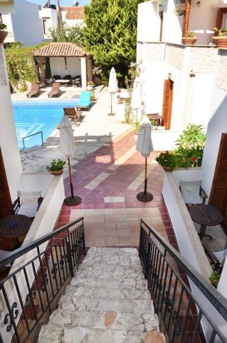 Πισίνα στο ή κοντά στο Potoula Apts