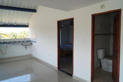 A bathroom at Condominio Punta Bolivar