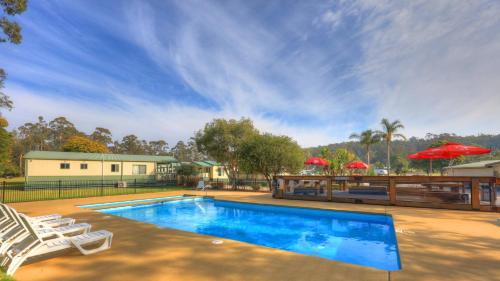 Piscine de l'établissement Eden Gateway Holiday Park ou située à proximité