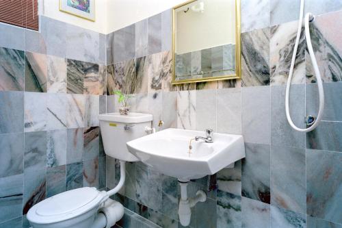 Kupatilo u objektu Century Bay Private Residences