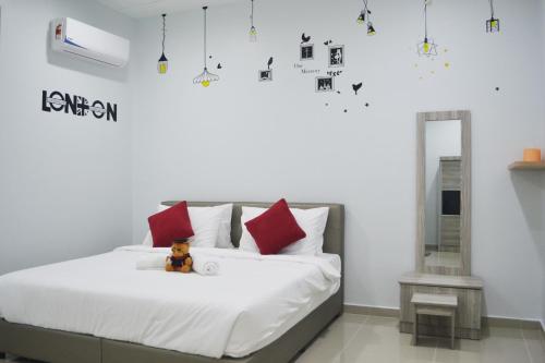 Giường trong phòng chung tại Holidays Vacation Suite