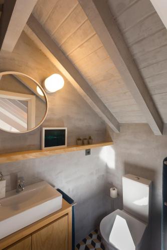 Gold & Grey Loft Almada