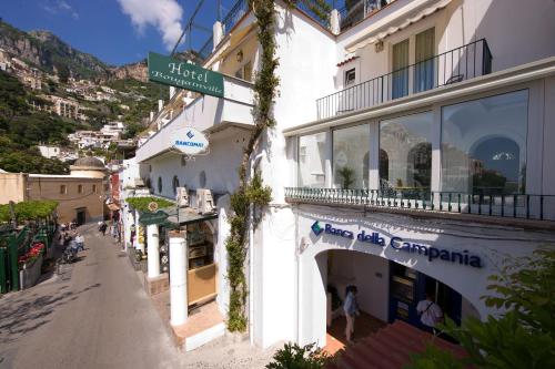 Foto da galeria de Hotel Bougainville em Positano