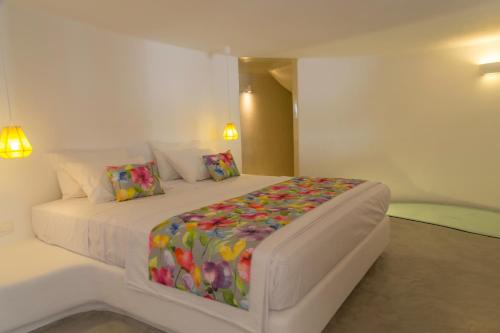 Cama o camas de una habitación en Ayoba Santorini