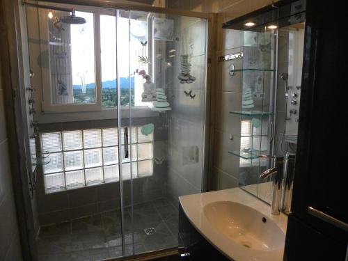 Koupelna v ubytování Ogooué appartement entier Lumineux 94m2