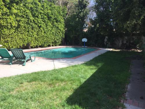 Lovely Studio with a pool