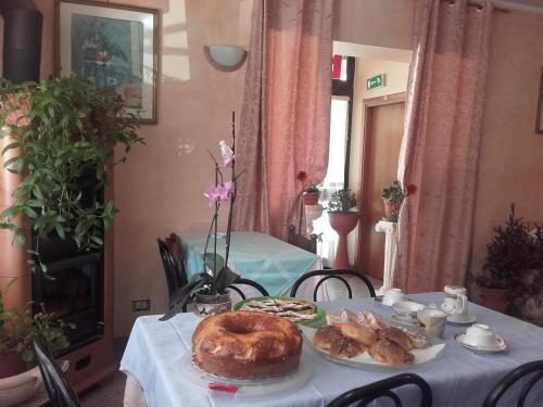 Jídlo v hotelu nebo okolí