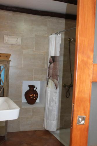 Kamar mandi di Casa Soraya